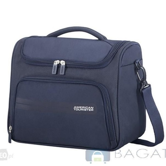 american tourister cosmetic train case